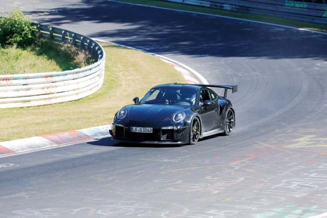 紀錄破壞者！Porsche 911 GT2
