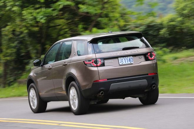 Land Rover Discovery Sport 2.2D SE