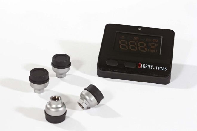 Glorify TPMS Pro T204結合HUD抬頭顯示器，還可顯示電瓶電壓訊息