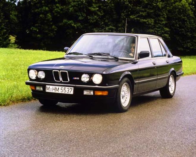1985 BMW M5（E28）全球最速量產房車
