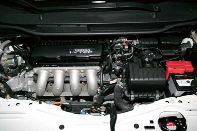 Honda Fit 原廠引擎挺耐用 定期保養保健康