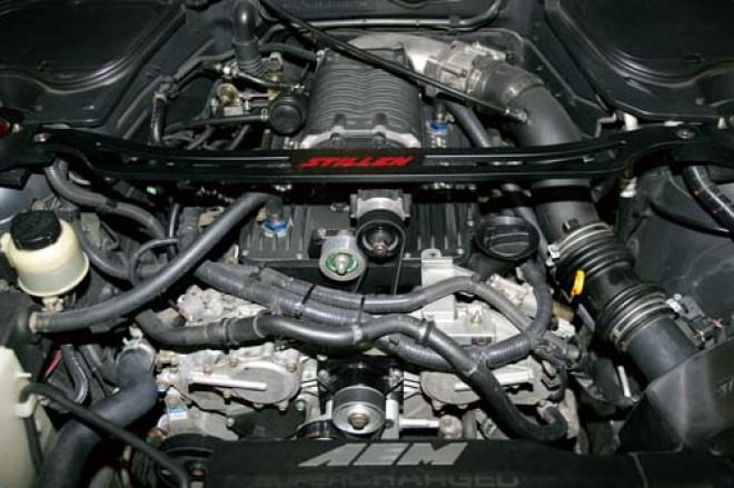 VQ35引擎使機油量較少 定期檢查很重要