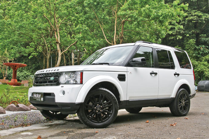 Land Rover Discovery 4 3.0 Black Design