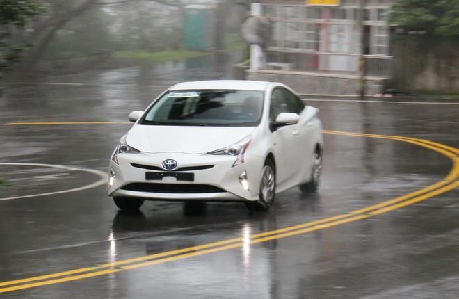 節能先驅新世代　Toyota四代目Prius試駕-動力操控篇