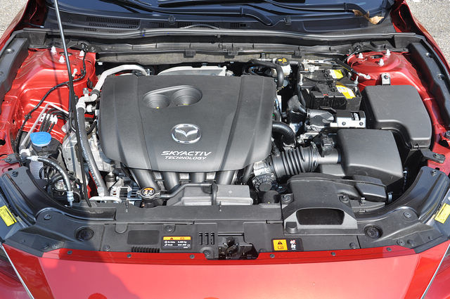 再掀日系極美型風潮---All-new Mazda3 四門款 深度試駕 動力操控篇