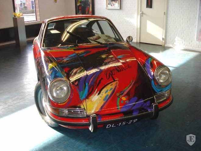 由荷蘭知名藝術家一手繪製的1966年Porsche 911開價新台幣270萬元！