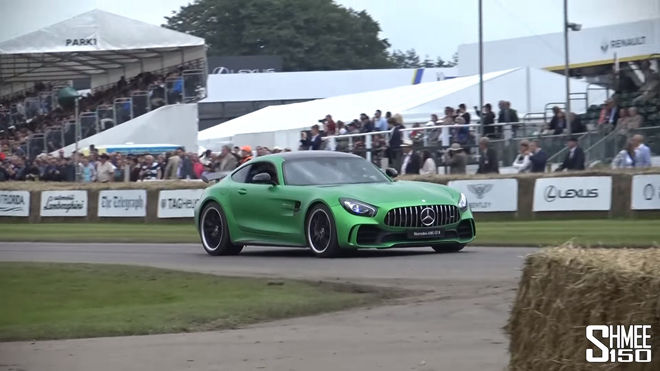 [影片]一發表就被「帶出場」　準車主介紹「綠色怪獸」Mercedes 「AMG GT R」