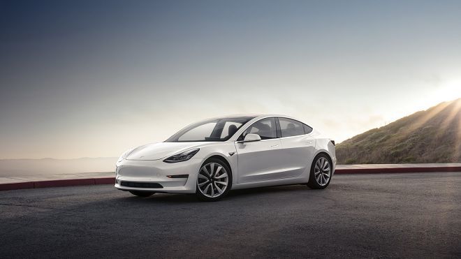 Tesla Model 3的性能版本可能會在2018年出現