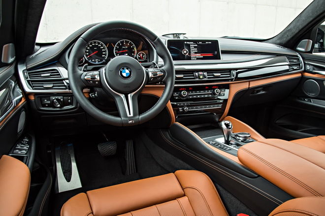[新聞照片四] 全新BMW X5 M、BMW X6 M升級Full leather Merino全真皮內裝並搭載BMW智能衛星導航含10.25吋觸控螢幕及智慧互聯駕駛套件