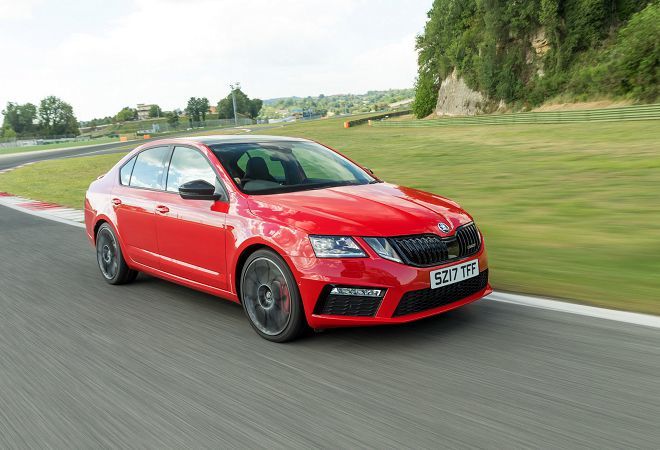 新的Skoda Octavia RS 245在英國市場上市，訂價是$27,595英鎊起