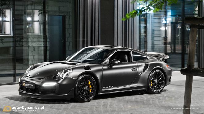 結合最精銳的改裝零件，造就這輛稱作「黑暗騎士」的Porsche 911 Turbo S
