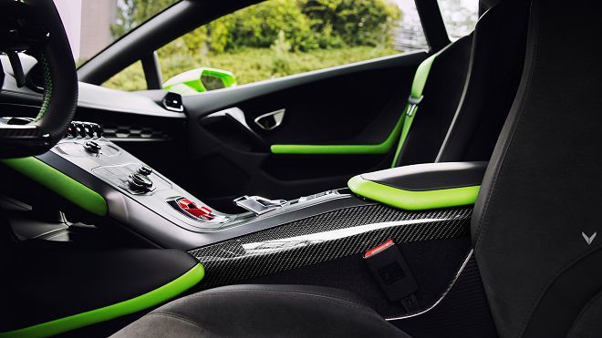 即便已有Verde Mantis的車色，但在Vilner眼中，Lamborghini Huracan仍不夠亮眼