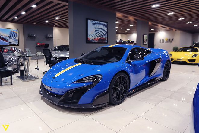 這輛藍黃配色的McLaren 675LT會讓你討厭還是喜歡呢？