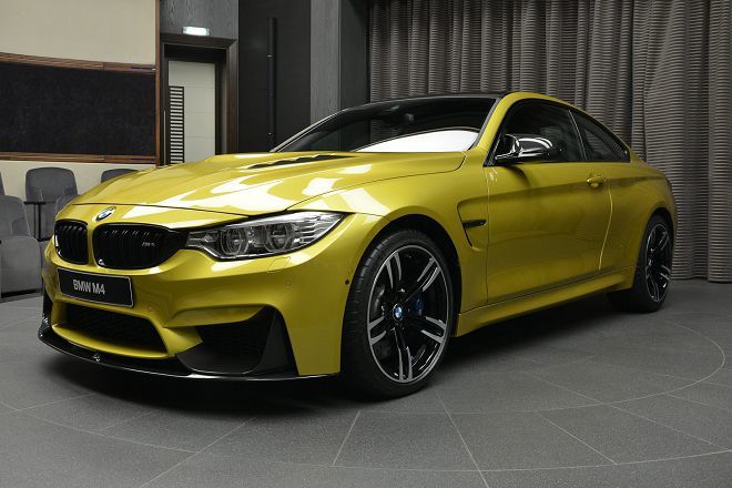「奧斯丁黃的BMW M4」＋「一大堆的M Performance」＝完美