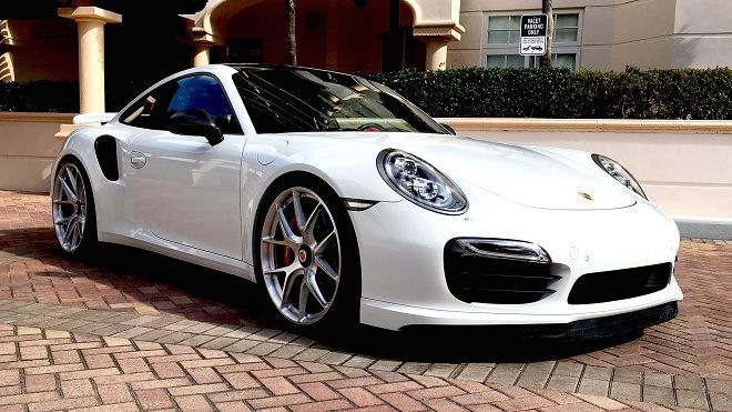 美到冒泡的Porsche 911 Turbo S正尋找新主人中