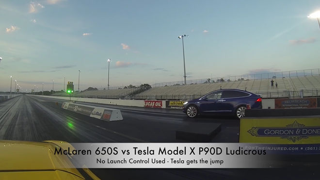 [影片]最狂電動休旅車Tesla Model X P90D直線加速對上McLaren 650S會是什麼結果？