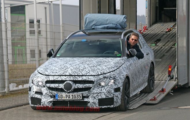 E-Class老大哥要來啦 Mercedes-AMG E63 旅行車版偽裝間諜車被捕獲!