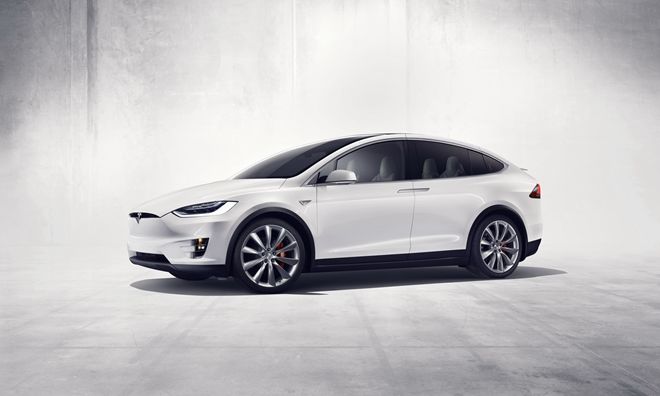 「右駕」Tesla Model X攻入不列顛國　售價343萬元起