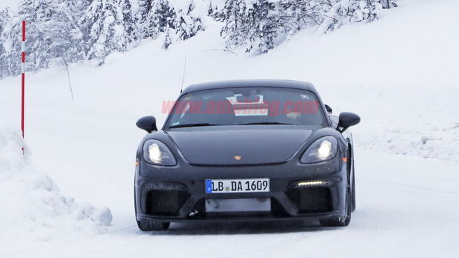 雪地現踪 新Porsche 718 Cayman GT4可能搭載4.0升六缸水平對臥引擎