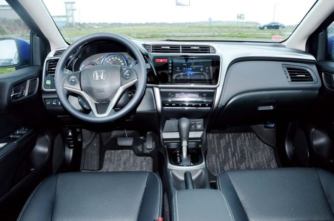 首購族選車秘笈-唯有安全Honda City 1.5V