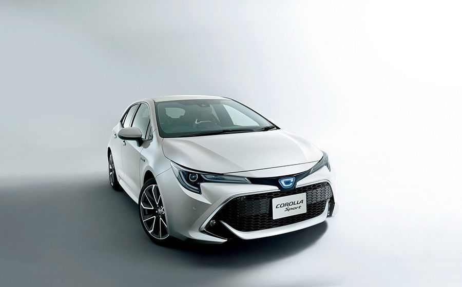 日規Toyota Auris(Corolla Sport)掛Turbo還有Hybrid油電動力！