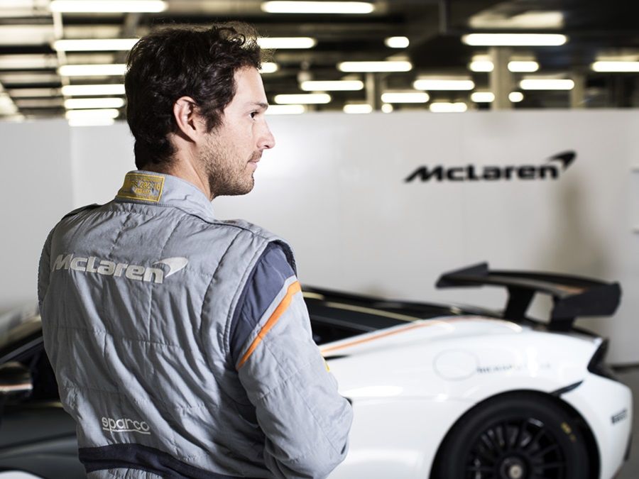 徹底輕量化！McLaren與Sparco聯手打造最輕量賽車服！