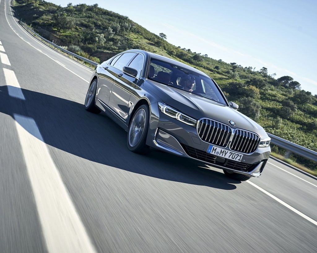 稱王之路bmw 7 Series Findcar 找車網