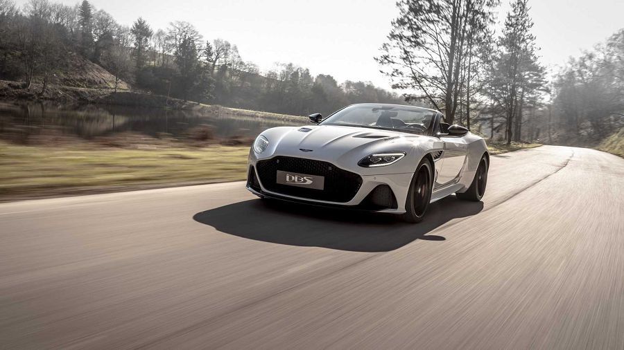 Aston Martin最新的V12旗艦敞篷跑車─DBS Superleggera Volante