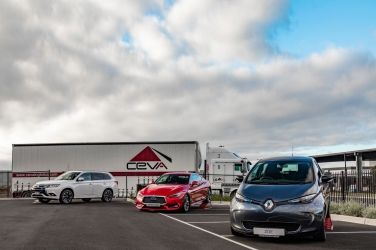 日法角力 !  Renault還想併FCA ？