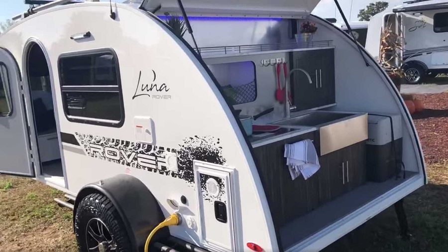 擁有壁爐暖氣與廁所的溫暖小車屋─InTech Luna Rover