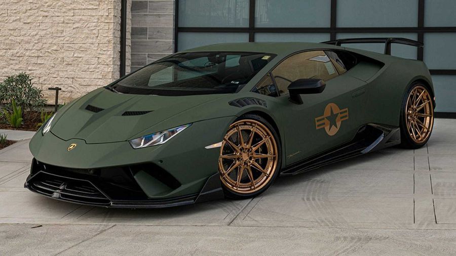 美軍式樣的Lamborghini Huracan Performante看來格外地吸引目光呢