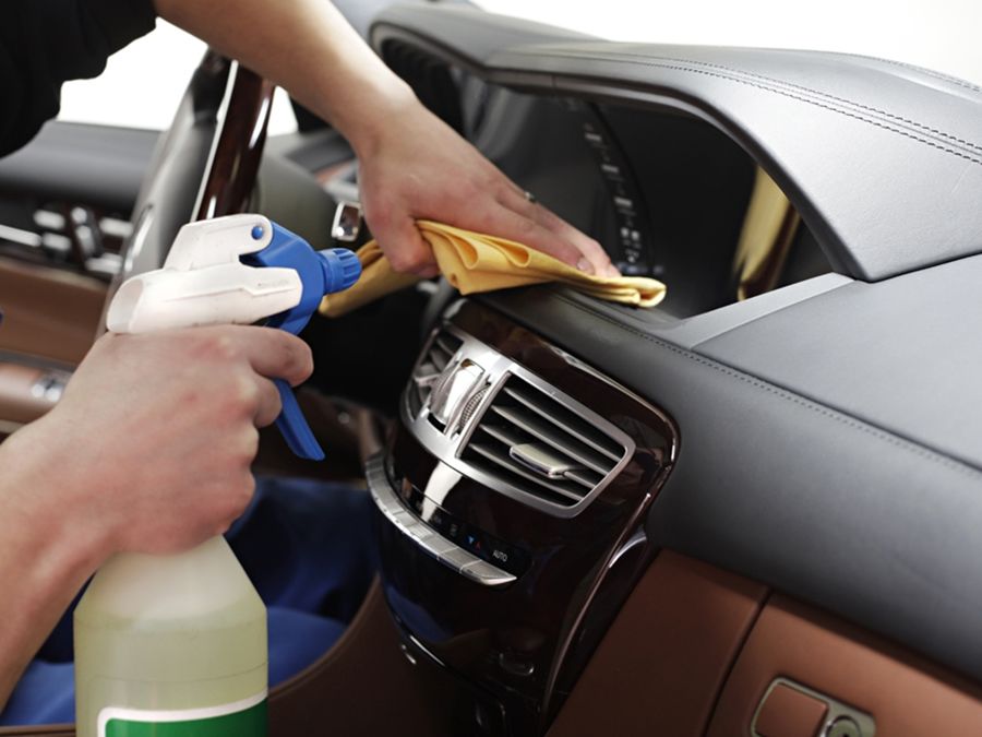 別放壓縮氣體瓶罐在車內！以免引爆發生危險！