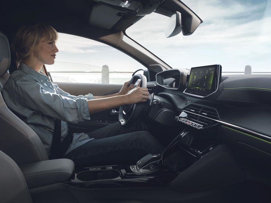 建立安全駕駛第一步  從給駕駛人更直覺性的操作介面開始