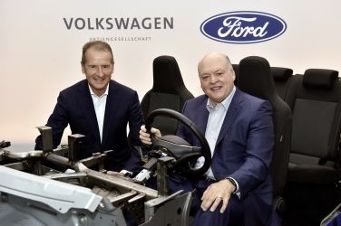 為求存續的超前部署 Ford與Volkswagen結盟