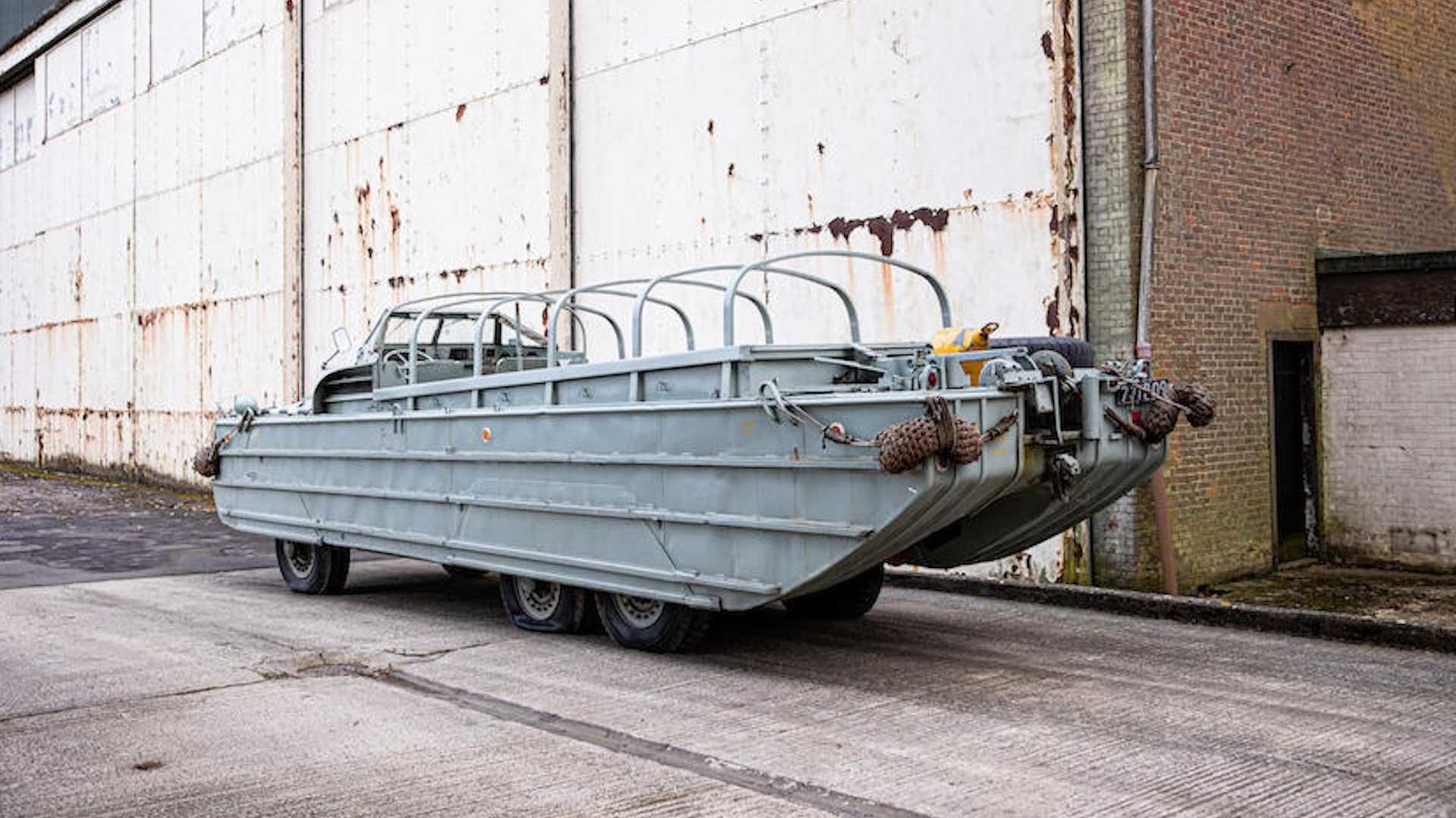 二戰 GMC 海陸兩用六輪運兵卡車現身拍賣