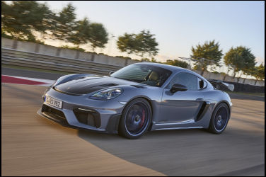 擁有賽車基因、提供極致操駕樂趣的中置引擎性能跑車 全新 Porsche 718 Cayman GT4 RS