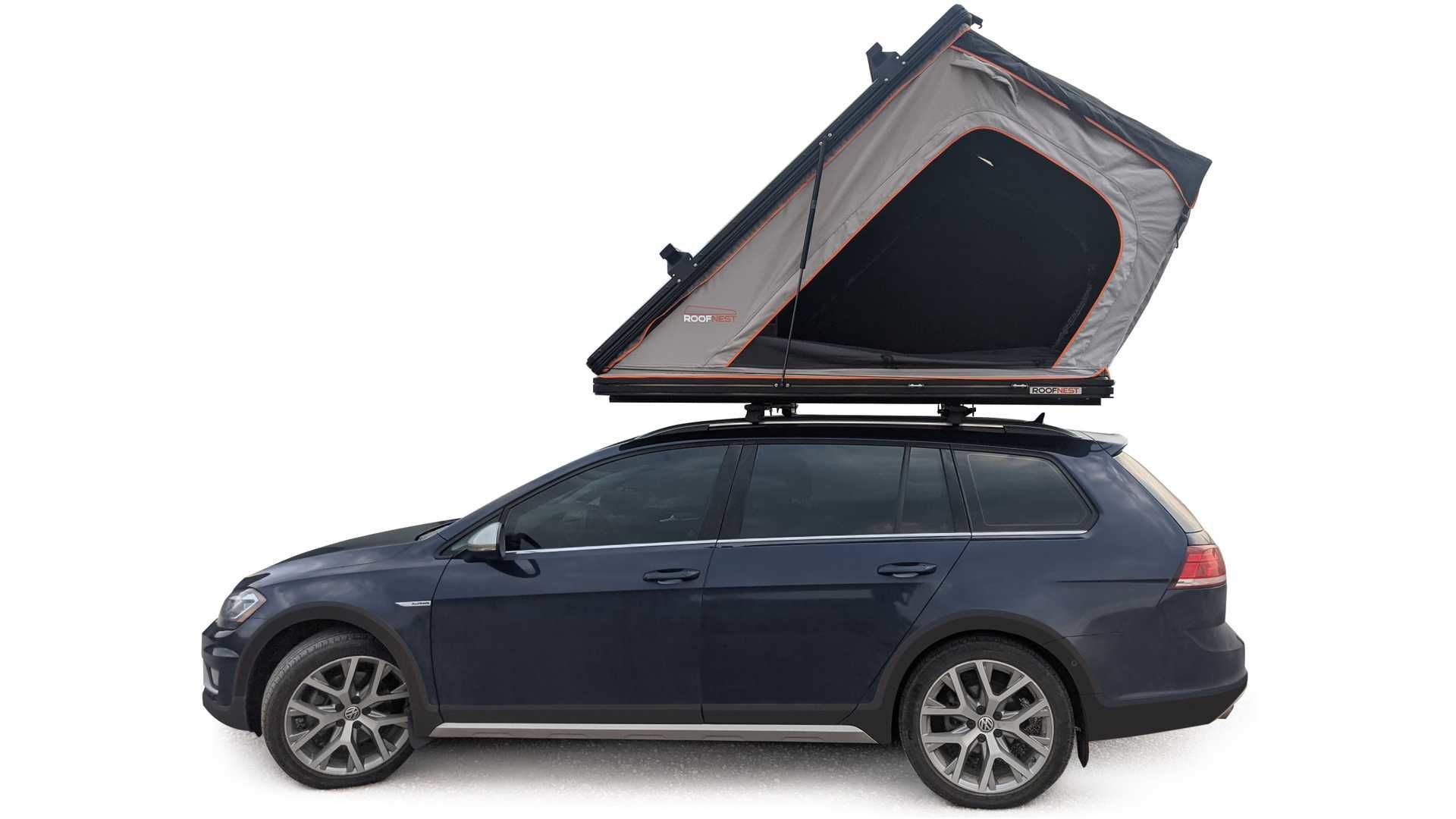 精巧的 Roofnest Falcon Pro 車頂帳篷讓你開到哪玩到哪