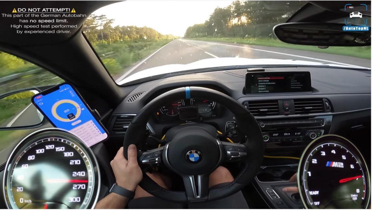 BMW M2 COMPETITION 飆到表底300km/h，就在德國Autobahn！