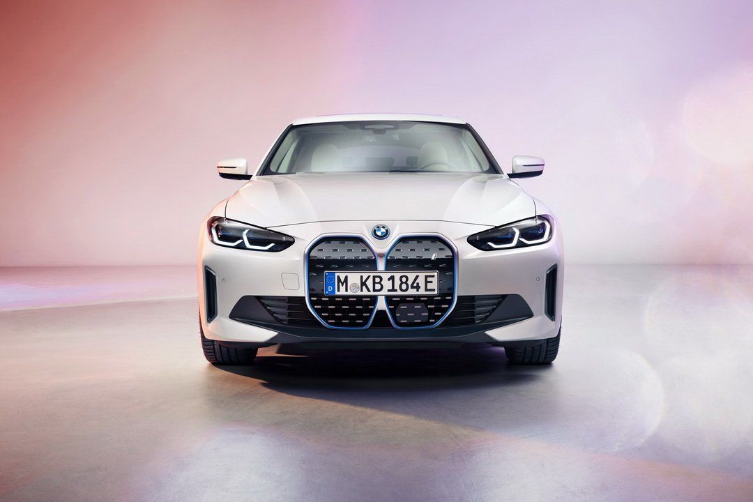 BMW i4 M Performance即將來臨 它發飇時聲音會是安靜還是兇猛？？？ 聽了你就知道 [影片]