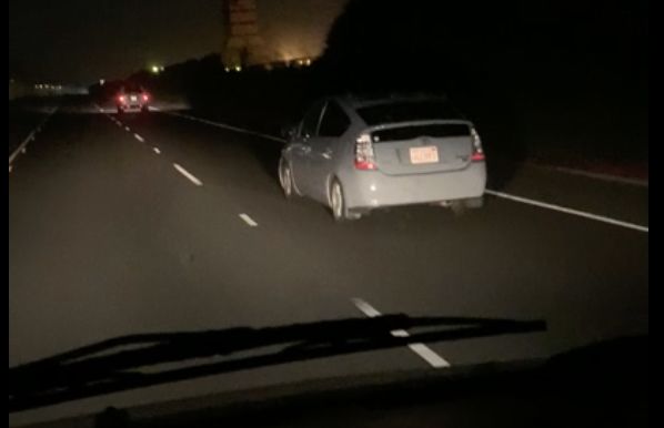 晚上發現有人開車不開燈，單兵如何處置？Feat Toyota Prius