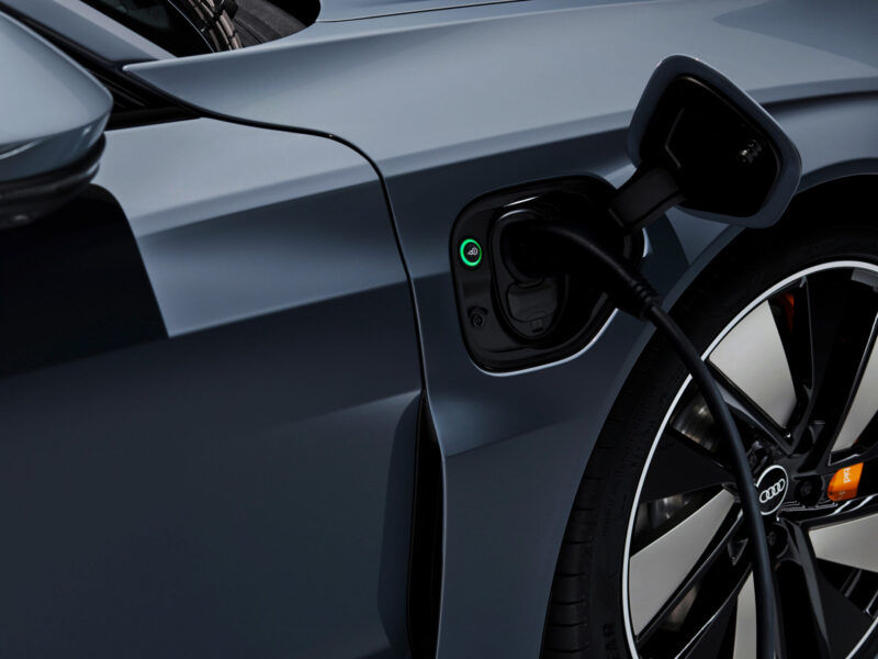 台灣奧迪率先與TAIL特爾電力超快充服務品牌展開合作 串聯200kW高效充電站點 打造友善Audi 純電生活圈2.0