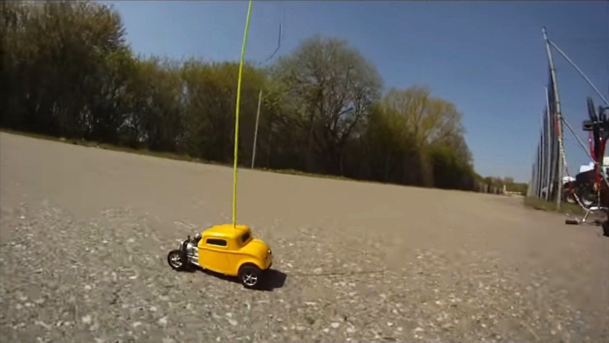 用硝化甘油當燃料的超小遙控車～