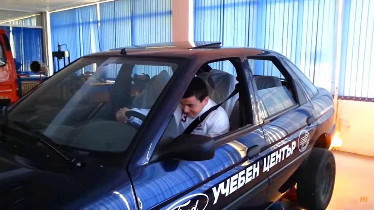 聲浪模仿錦集，中間那個Tesla太經典了！