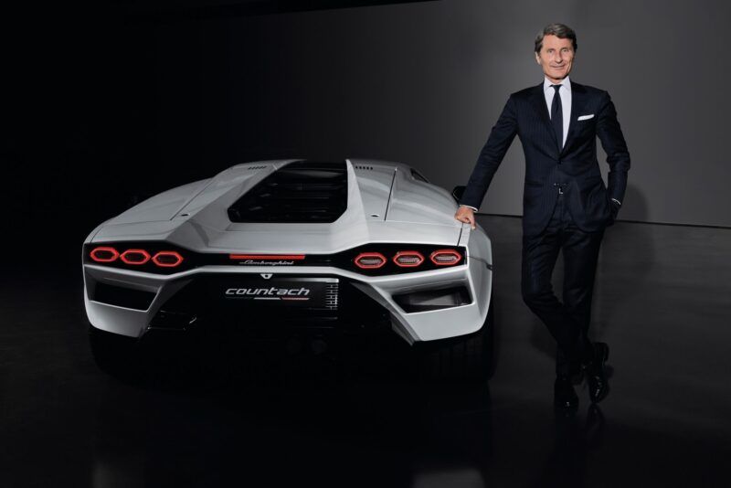 Lamborghini 2021年度全球銷售佳績再造新猷 馭藏經典，造夢新傳奇，邁向永續新世代