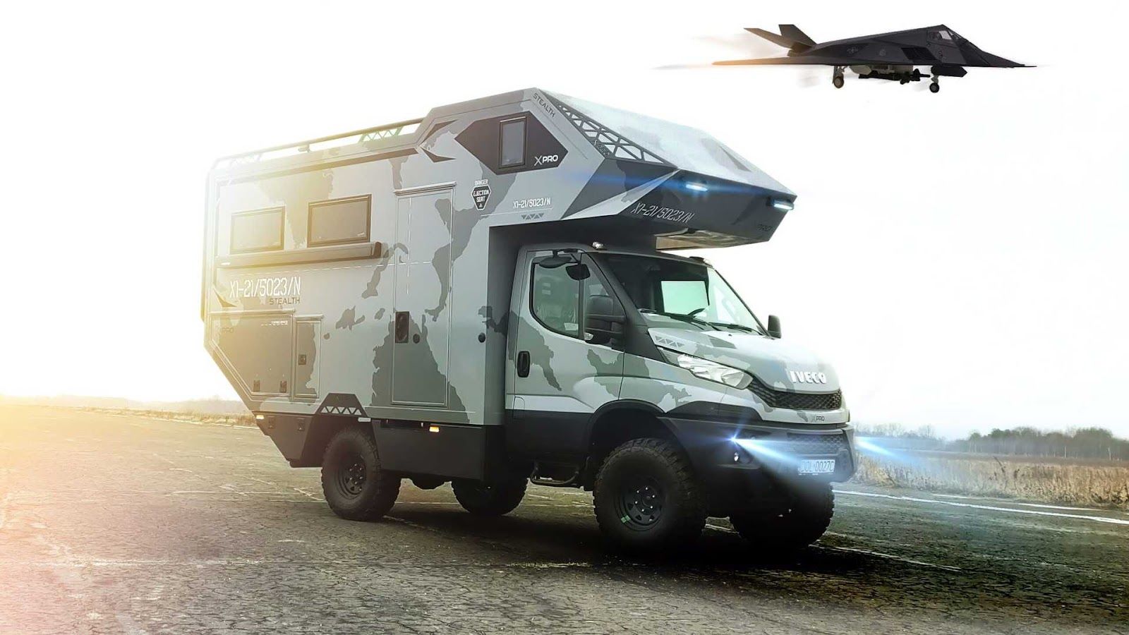 稜角分明的 Xpro One 簡直像是露營車界的隱形戰機