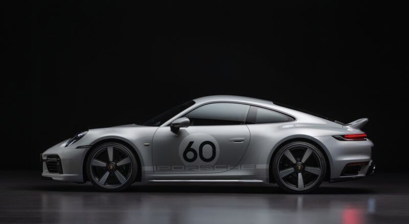 全新Porsche 911 Sport Classic：回到未來