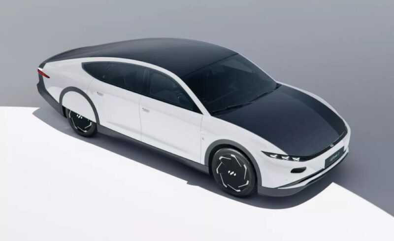 未來已至!不充電行駛7個月綽綽有餘!全球第一款量產太陽能車「Lightyear 0」開賣… 但夢想與現實還是有差距