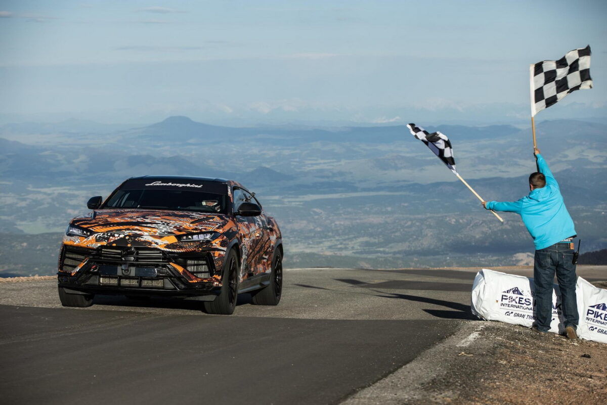小改款Lamborghini Urus打破Pikes Peak SUV攀登最速記錄 比前記錄保持者快 了17.84秒！！！[影片]