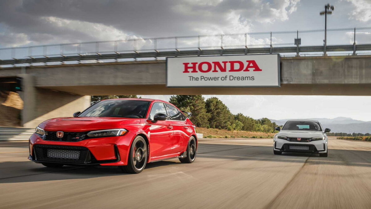 Honda公布全新世代Civic Type R動力數據 最大馬力315hp 最大扭力42.8 kgm 價格和性能數據依然未公佈