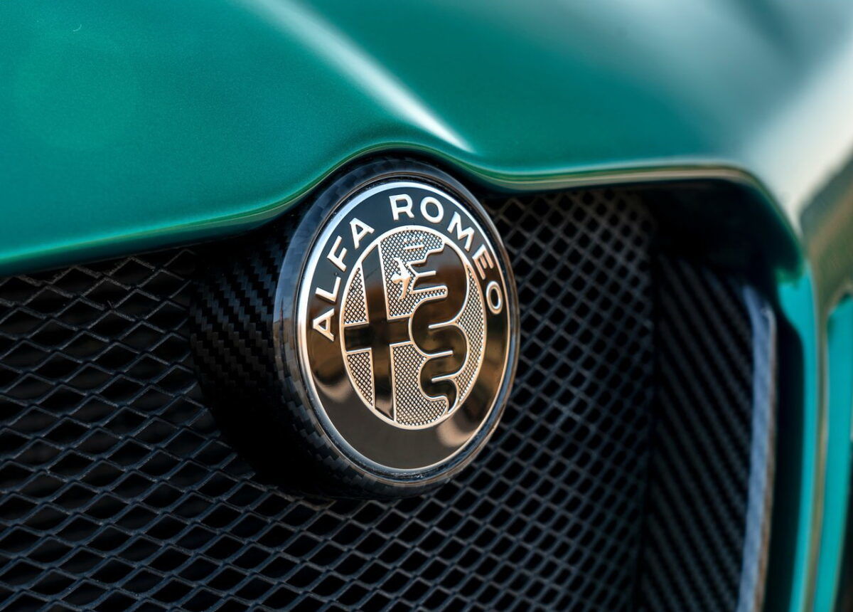Alfa Romeo總裁希望在2023年3月公布推出超跑的計劃 目前該跑車距離獲准生產還有幾個月的時間